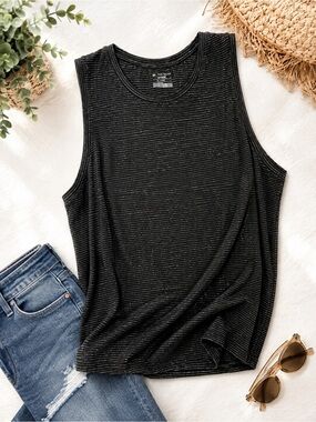 tek gear Black Sleeveless Tank